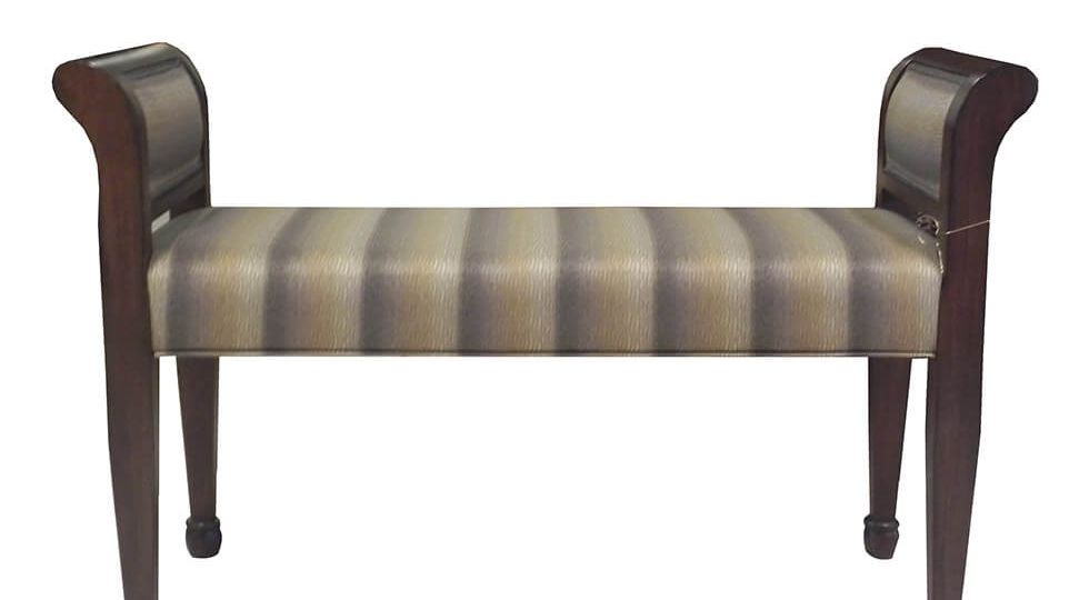 VERO UPHOLSTERED BENCH