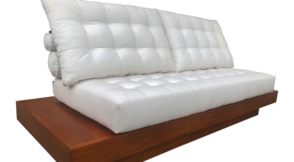 mour_sofa